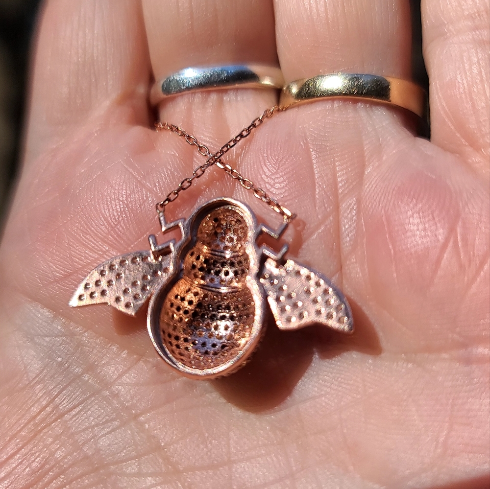 Citrine Topaz & Onyx ADORABLE 🐝 bee necklace by Avelon - Picture 8 of 8